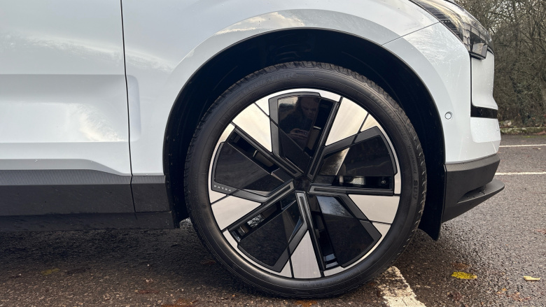 Volvo EX30 200kW SM Extended Range Ultra 69kWh 5dr Auto Electric Estate